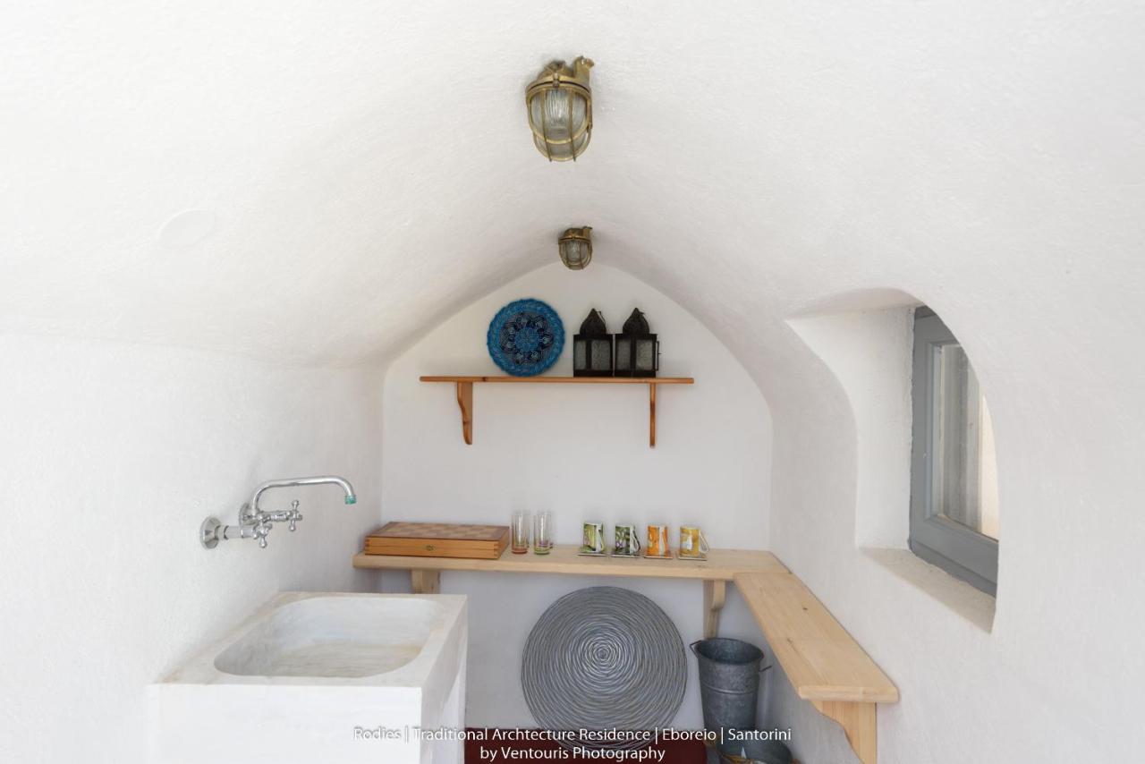 Rodies Traditional House Emporio  Exterior photo